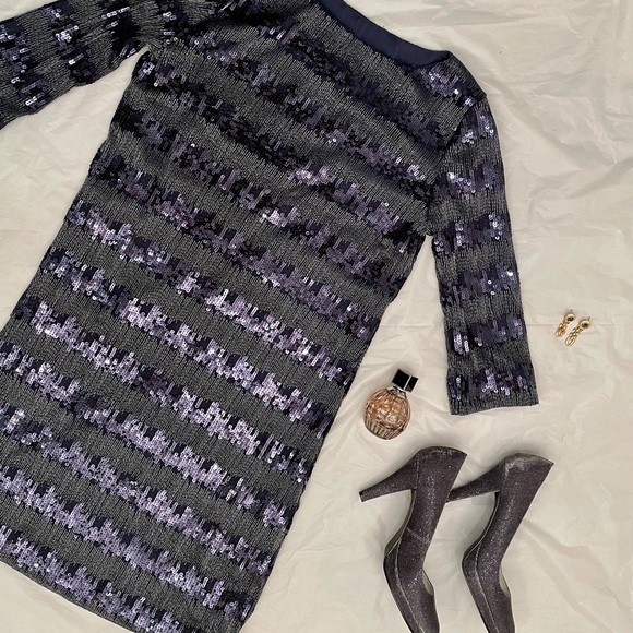 ✨Blue Sequin and Silver Thread Shimmering Dress✨ - Picture 12 of 12